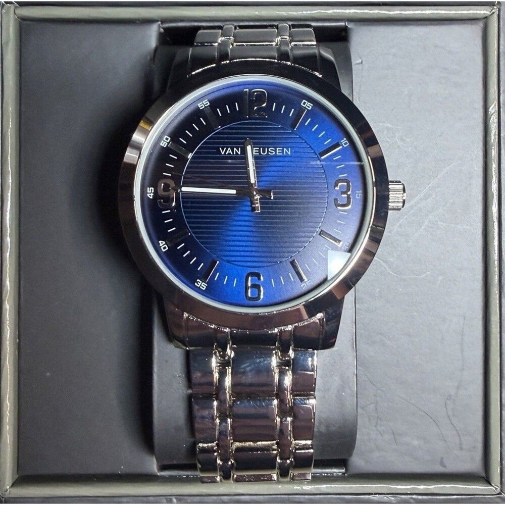 New Van Heusen Wrist Watch Simplicity Large Face Blue/Silver/Stylish